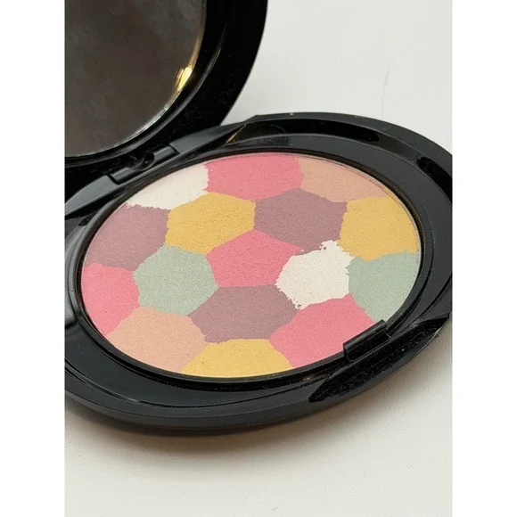 Signature Club A Translucent Prism Brightening Finish Powder Mosaic Compact NWOB