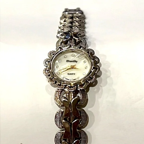 Chantilly Quartz Gold and Silver Tone Ladies Fashion Watch Dainty Elegant