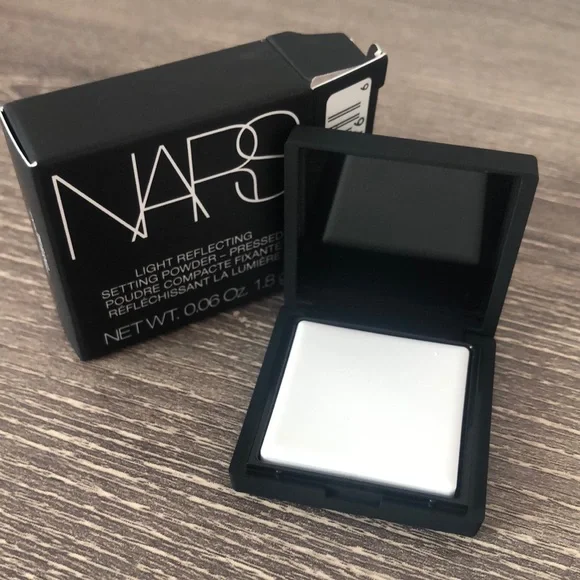 ❤️$10 NARS Light Reflecting Setting Powder