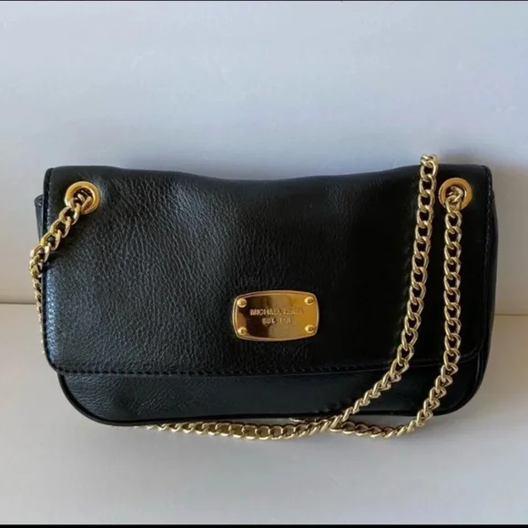 Michael Michael Kors Jet Set Leather Shoulder Bag