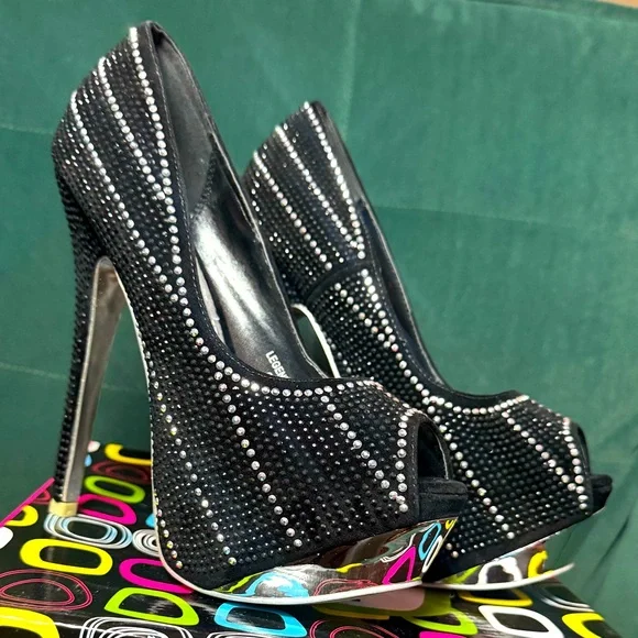 Mascotte Legend-07 heel