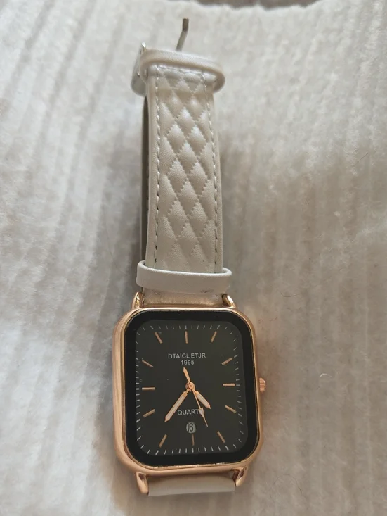 Women's Quartz Waterproof Fashion Watch with Leather Band and Rectangular dial