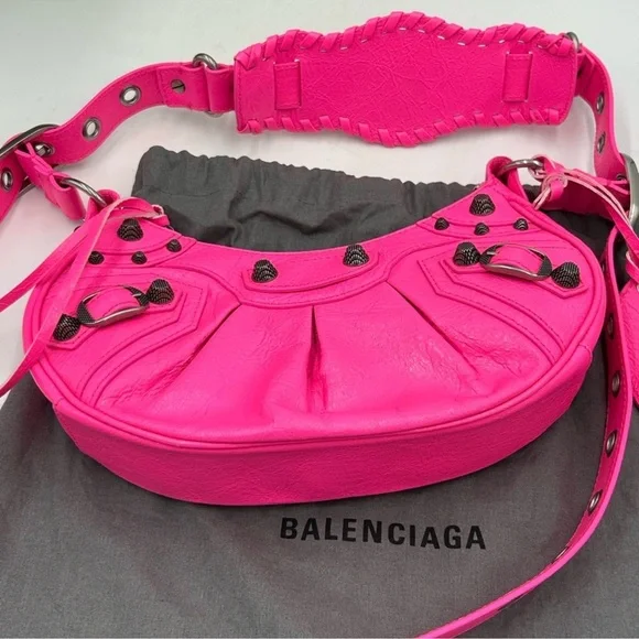Women’s Balenciaga LE CAGOLE shoulder bag and hot pink lamb skin NWT
