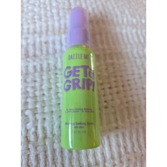 DAZZLE ME Get‎ a Grip! Long-Lasting Makeup Setting Spray 1.01 Fl Oz New & Sealed