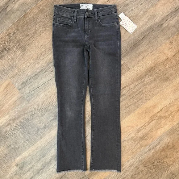 NWT Free People Cropped Straight Women 24 Washed Black Gray Jeans Frayed Raw Hem