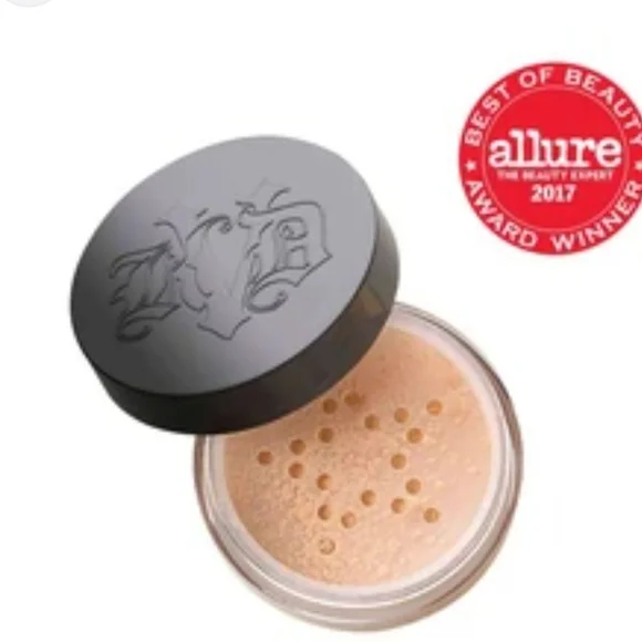 KVD Lock-it Brightening PowderTranslucent Setting Powder