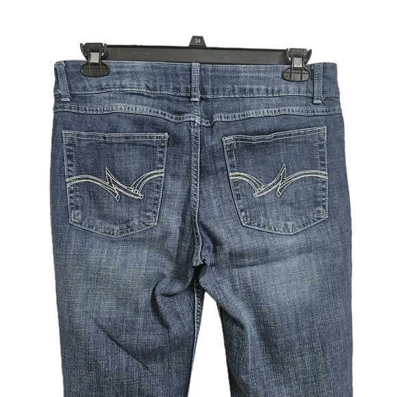 Wrangler Jeans Women 11x36 Dark Blue Straight Leg Embroidered Mid Rise Western