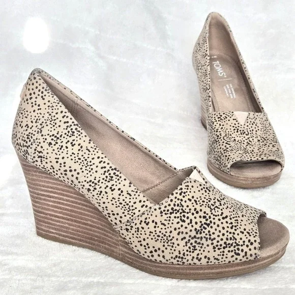 TOMS Michelle Wedge Women's Sz 7.5 Heel Pump Sand Tiny Cheetah Peep Toe Canvas‎