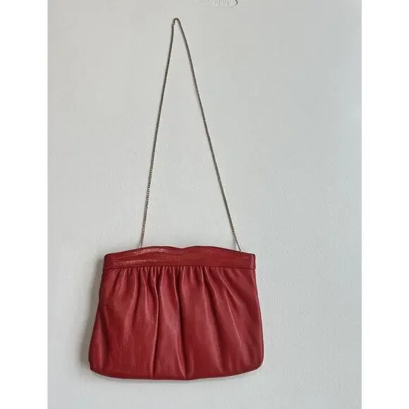 Vintage Ande’ red leather clutch hand bag with‎ gold tone chain handle