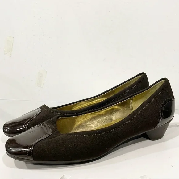 Hush Puppies‎ Soft Style Womens Shoes Comfort Pumps Sz 9W Brown Slip On