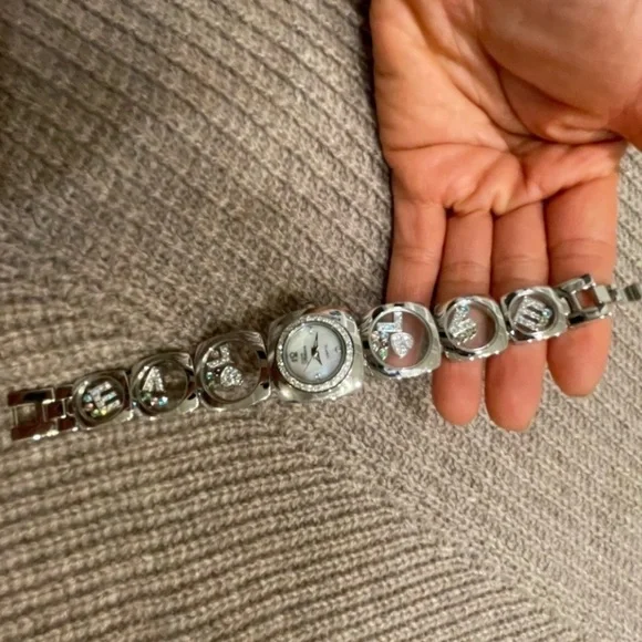 Fashion bracelet watch