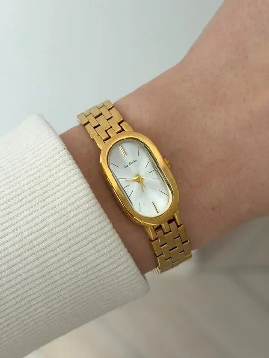 SKU0518 Retro Gold White dial Women Minimalist Watch Bracelet Stainless steel