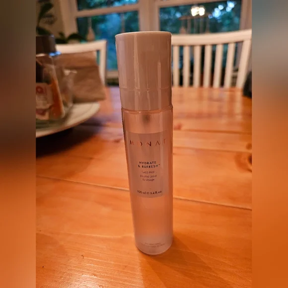 NEW Monat - Hydrate & Refresh Face Mist