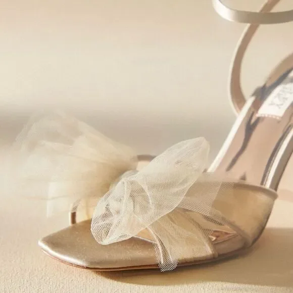 Badgley Mischka Tess Women’s Tulle Bow Block Heels Pearl Nude Size 7.5 Sandals