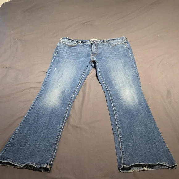 Levi's Women's Boot Cut Jeans - Classic Blue