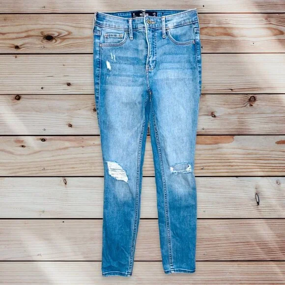 B3 Hollister high rise super skinny jeans 1 shirt distressed ripped