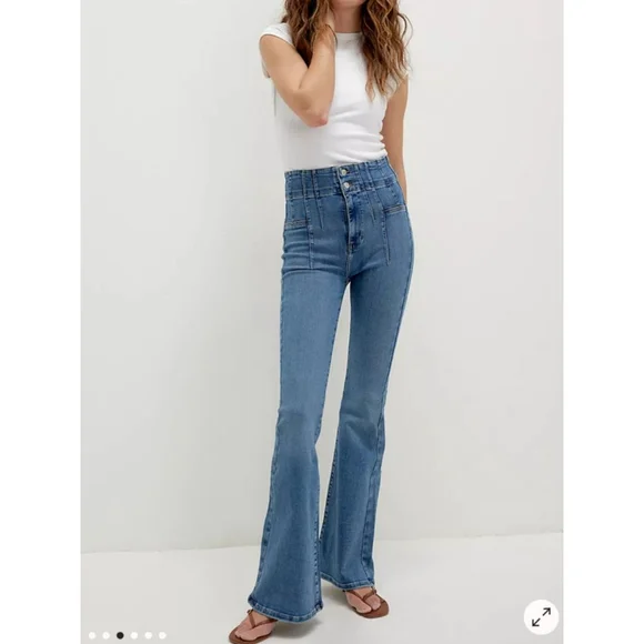 We The Free Jayde Flare Jeans super high rise retro style Size 27