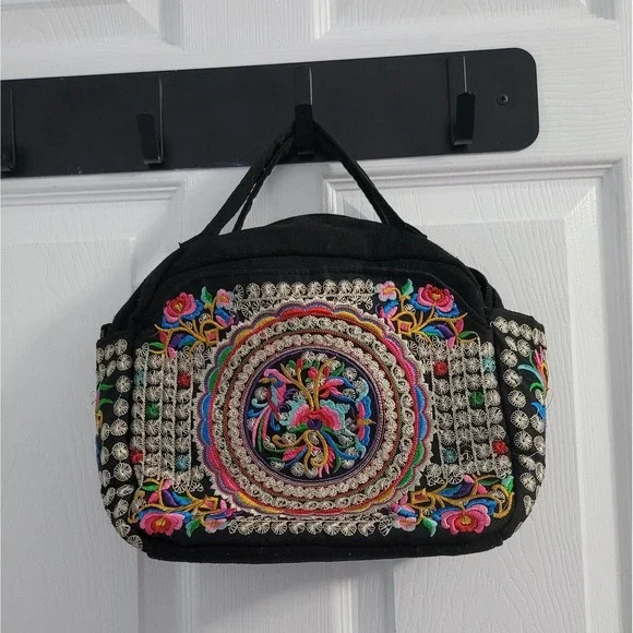 Embroidered Handbag, Handmade Purse, Shoulder Bag,‎ with Top Handle