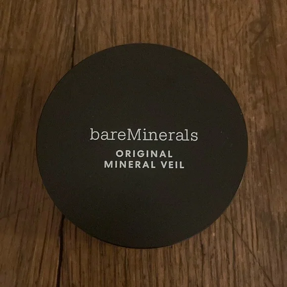 bareMinerals Mineral Veil Tinted Tan Deep 9 g/0.3 oz. New/Sealed