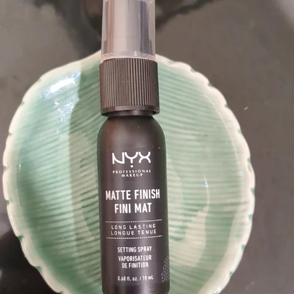 Setting Spray