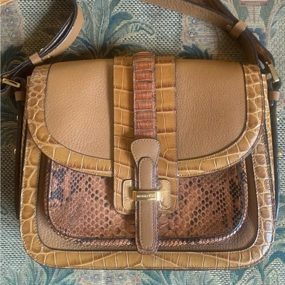 MICHAEL KHORS SHOULDER BAG HAND CRAFTED CROCODILE EMBOSSED ORIG. $895.- NEW