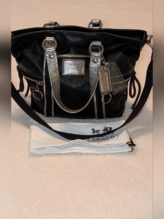 Coach Poppy Spotlight Glam Leather Tote Black With Dust Storage Bag VGUC