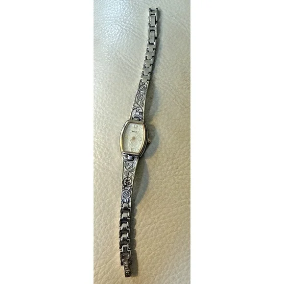 Relic Women's Silver Toned Band Analog Watch