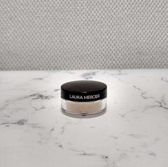 LAURA MERCIER Translucent Loose Setting Powder .07 oz Mini Travel Size