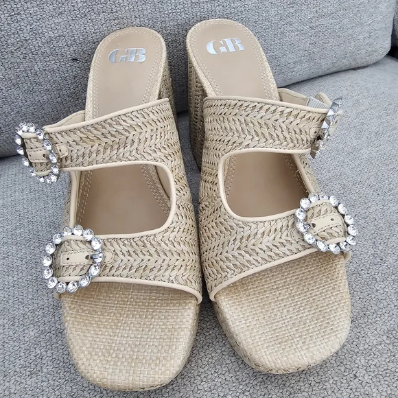 Gianni Bini Beige Tan Woven Heels Shoes w/Crystal Accents Women's Size 9.5 NWOB