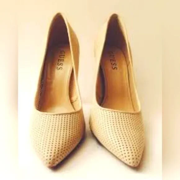 GUESS Women's Cream Heels