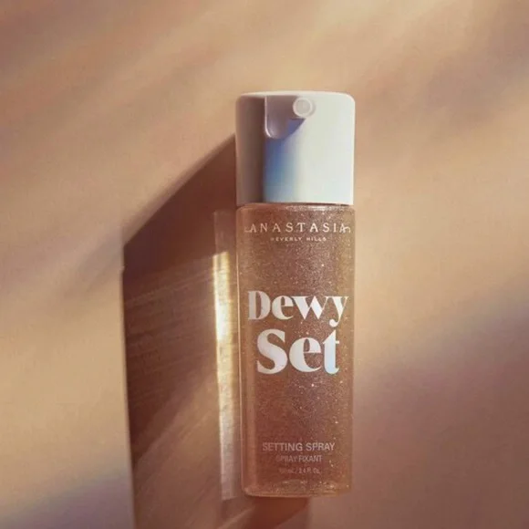 Anastasia Beverly Hills Dewy Set Setting Spray