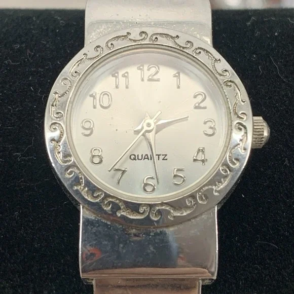 MZ Berger Watch Bangle‎ Women 22mm Silver Tone Stainless Steel Needs Battery