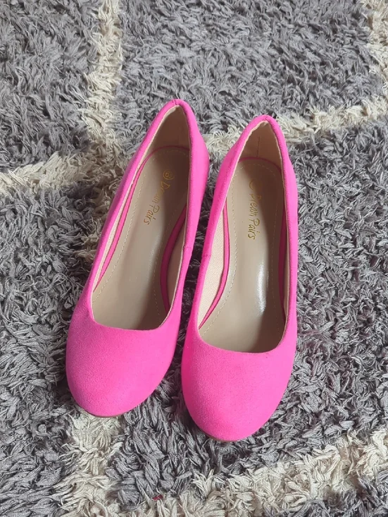 Dream Pairs Bright Pink Suede Round-Toe Flats