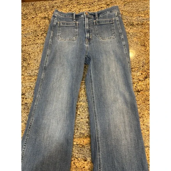 GAP High Rise 70s Flare Jeans Light Wash Distressed Size 8 Tall 28
