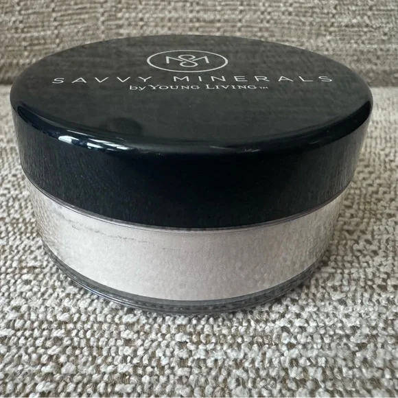 Free essential oil necklace with 2 or more purchase of Young Living powder