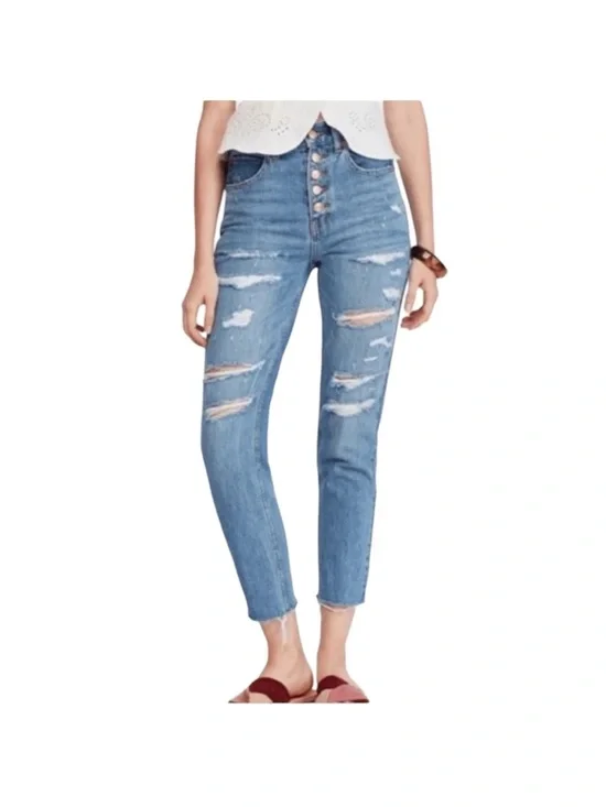 We the Free Light Blue High-Rise Distressed Cropped Jeans | size 29