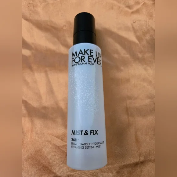 NIB Makeup Forever Mist & Fix 24hr Hydrating Setting Spray