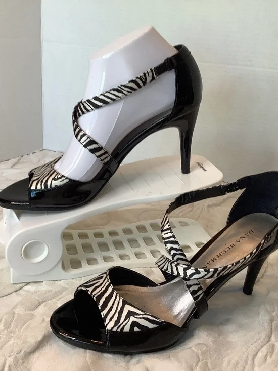 EUC Dana Buchman black & Zebra crisscross heels sz.8