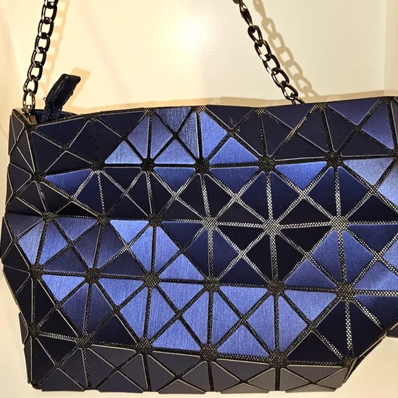 Geometric Blue Purse With Gunmetal Removable Chain - EUC
