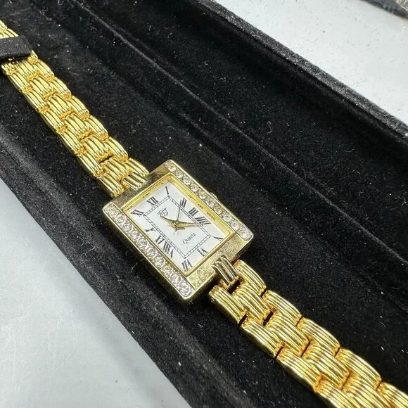 Elizabeth Taylor Watch Women Gold Tone Rectangle Case New Battery 6.75 Inch