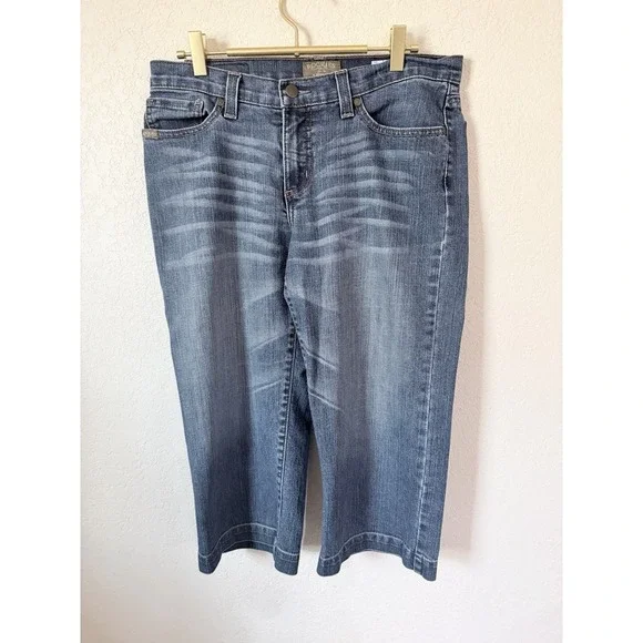 VRockies‎ Rocky Mountain Capri Jeans Size 8 Blue Denim Stretch
