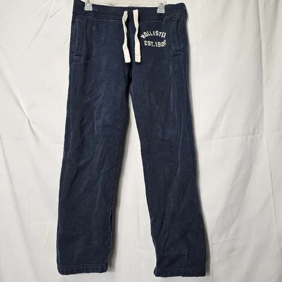 Hollister xs navy blue Hollister est 1922 embroidered left side pocket