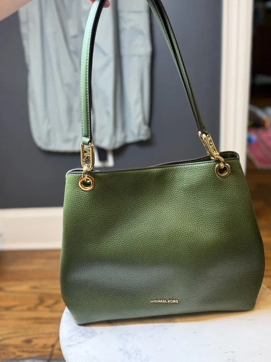 Michael Kors Green Pebbled Leather Shoulder Bag | Gold‎ Hardware | Classic Tote