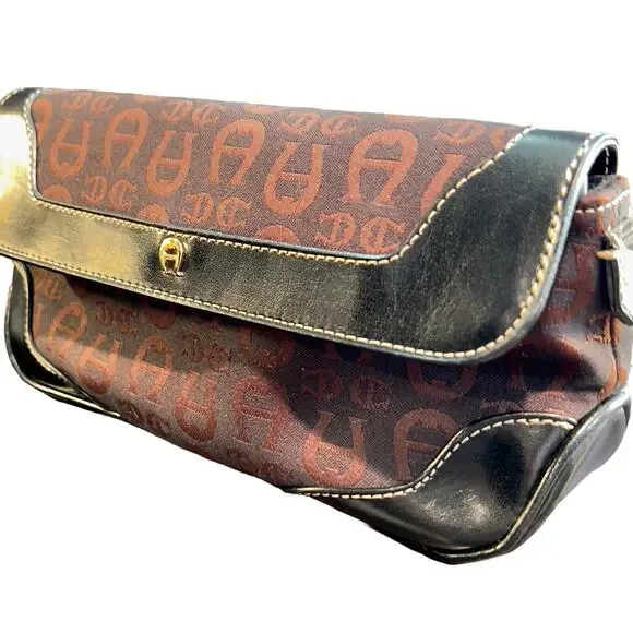 Etienne Aigner Clutch Leather Trim w/ Magnetic Clasp & Zip Inside Pocket Vintage