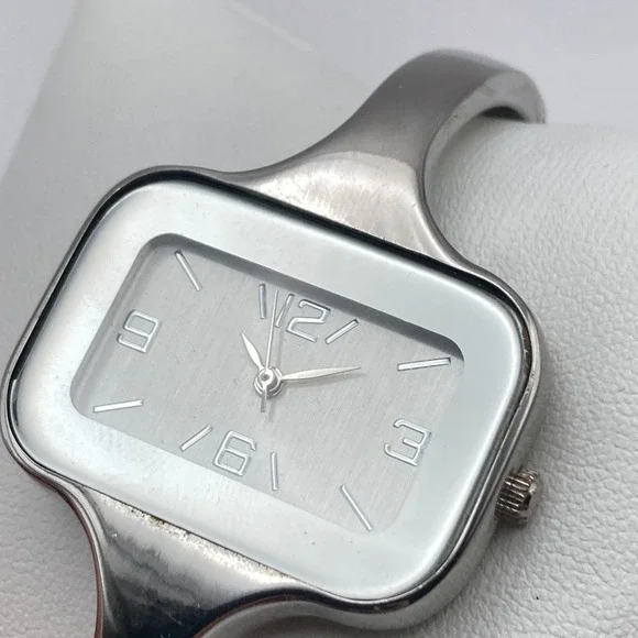 Modern Women's Watch 34mm Silver Tone Bangle Rectangle New Battery 6.75