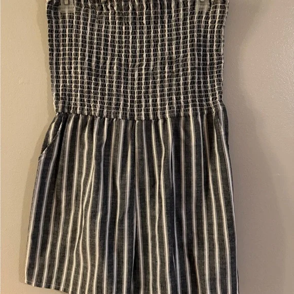 Love Tree Black and‎ White Textured romper