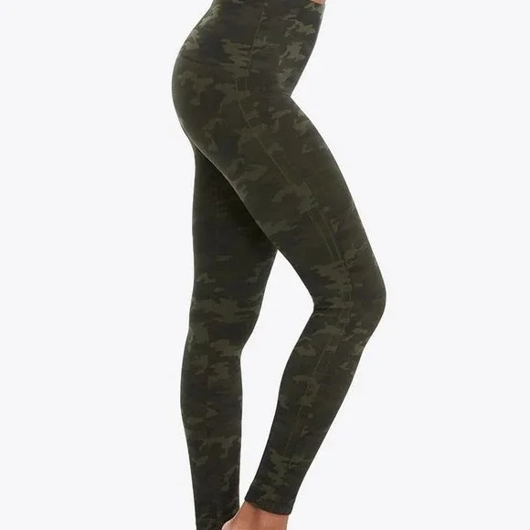 Spanx Leggings Look At‎ Me Now Seamless Green Camo High Rise Size XS
