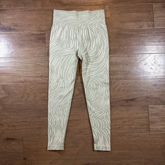 Lively Fit Sage Green Zebra Scrunch Butt Seamless High Waisted‎ Leggings Large