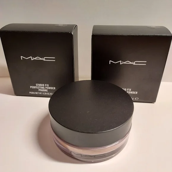MAC Studio Fix Perfecting Powder *DARK*
