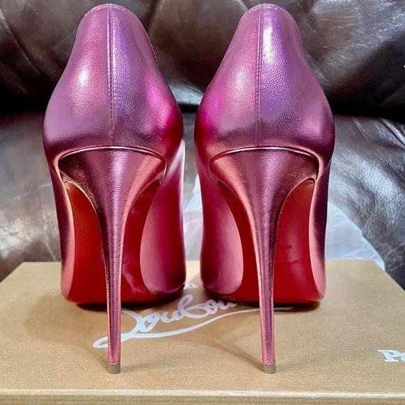 Christian Louboutin HotChick EU37.5 rose gold kid iridescent leather. 100mm
